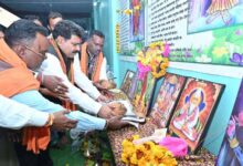 माता शाकम्बरी की कृपा से समाज समृद्धि के पथ पर अग्रसर हो रहा- उपमुख्यमंत्री शर्मा माता शाकम्बरी की कृपा से समाज समृद्धि के पथ पर अग्रसर हो रहा- उपमुख्यमंत्री शर्मा