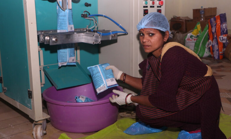 पोषण निर्माण में अहम भूमिका निभा रही हैं सूरजपुर की महिलाएं