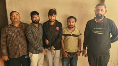 17,808 नशीली टेबलेट, टाटा सफारी, 5 मोबाइल के साथ 4 मेडिकल संचालक व 1 एमआर गिरफ्तार