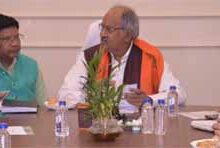 15 जनवरी को 5 लाख विद्यार्थी एक साथ गायेंगे वंदे मातरम्, हेलीकॉप्टर से होगी फूलों की वर्षा