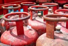 उज्जवला घरेलू गैस सिलेंडर की कालाबाजारी, 56 सिलेंडर जब्त