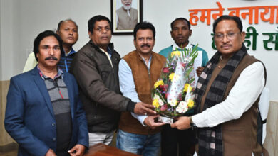 पुरानी पेंशन देने की मांग को लेकर शिक्षक कल्याण संघ ने मुख्यमंत्री को सौंपा ज्ञापन