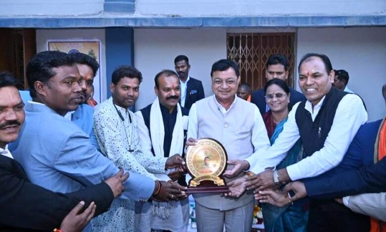 कैबिनेट मंत्री देवांगन धीवर समाज के नववर्ष एवं पारिवारिक मिलन समारोह में हुए शामिल