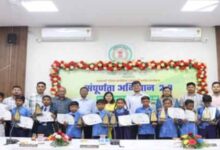 बीजापुर के चार छात्रों का नाम इन्फ्लुएंसर बुक ऑफ वर्ल्ड रिकॉर्ड में हुआ दर्ज