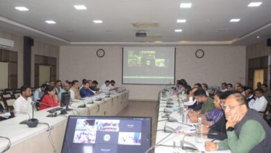 सभी अधिकारी और कर्मचारी बायोमेट्रिक उपस्थिति अनिवार्य रूप से दर्ज करें- डॉ. गौरव सिंह