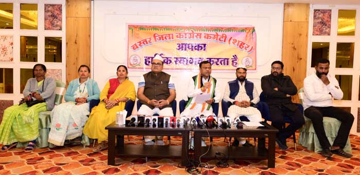 मोदी सरकार मनरेगा की मूल आत्मा को ही खत्म करके श्रमिकों से काम का अधिकार छीन रही – बैज मोदी सरकार मनरेगा की मूल आत्मा को ही खत्म करके श्रमिकों से काम का अधिकार छीन रही – बैज