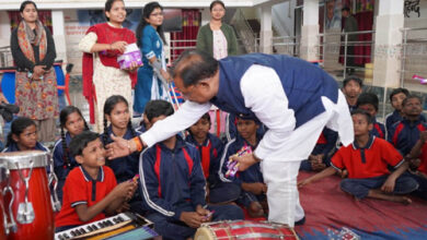 दिव्यांग बच्चों के बीच पहुंचे मुख्यमंत्री साय, नारायणपुर के परीयना दिव्यांग आवासीय विद्यालय को बस देने की घोषणा दिव्यांग बच्चों के बीच पहुंचे मुख्यमंत्री साय, नारायणपुर के परीयना दिव्यांग आवासीय विद्यालय को बस देने की घोषणा