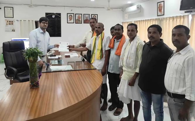 118 अवैध घरों को अतिक्रमण मुक्त किए जाने पर चिकटराज कल्याण समिति ने किया आभार व्यक्त