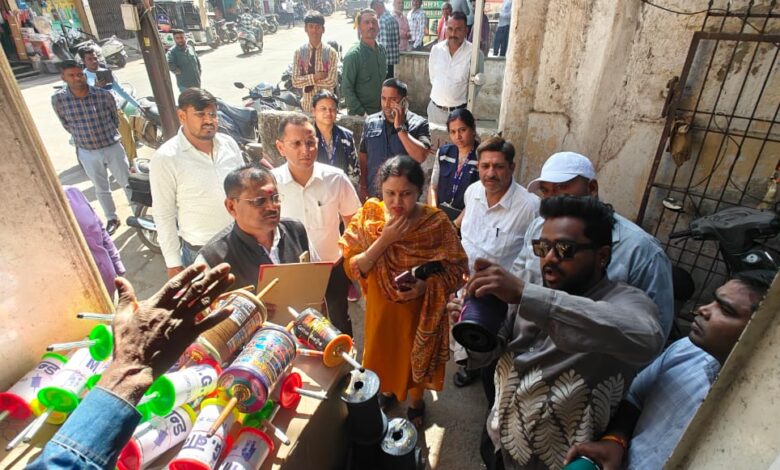 बूढापारा में 110, सत्ती बाजार में 55 प्रतिबंधित चाइनीज माझा जप्त