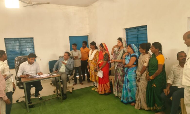 निर्वाचक नामावली के विशेष गहन पुनरीक्षण कार्यों का रोल ऑब्जर्वर गुप्ता ने किया निरीक्षण