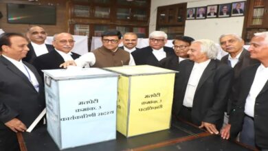 20 वोटों से जीत इंदौर हाईकोर्ट बार चुनाव में मनीष यादव अध्यक्ष निर्वाचित