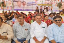 मनरेगा को कमजोर करने के आरोप में कांग्रेस का रायपुर में विरोध प्रदर्शन