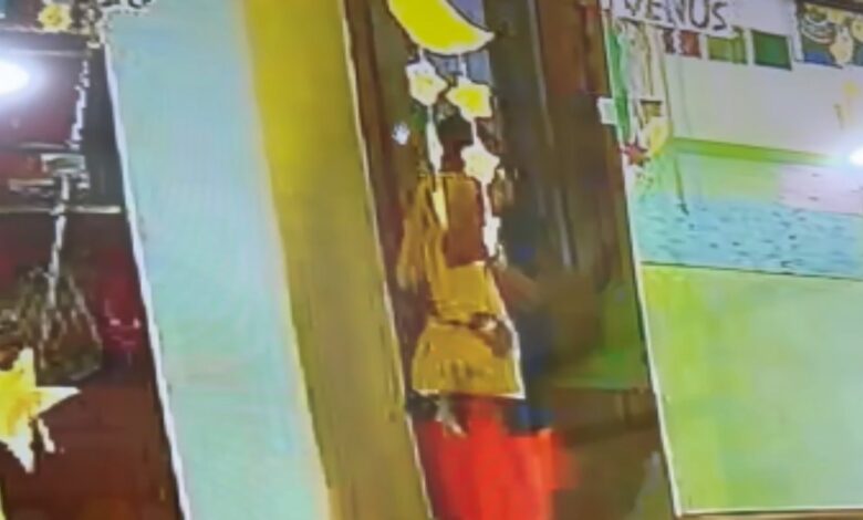 मासूमों की सुरक्षा पर सवाल रायपुर के प्री-स्कूल में बच्चों से मारपीट का आरोप