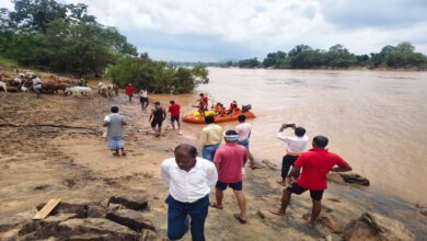 बीजापुर में नाव पलटी इंद्रावती नदी में 4 लोग लापता, 2 बच्चों सहित महिलाएं शामिल