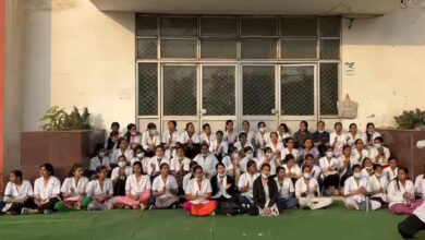 स्टाइपेंड और छात्र कल्याण की मांग पर डेंटल कॉलेज में हड़ताल जारी