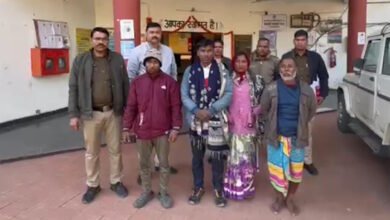 नाबालिग अपहरण में पुलिस ने तीन गिरफ्तार, पास्टर और पत्नी भी शामिल नाबालिग अपहरण में पुलिस ने तीन गिरफ्तार, पास्टर और पत्नी भी शामिल