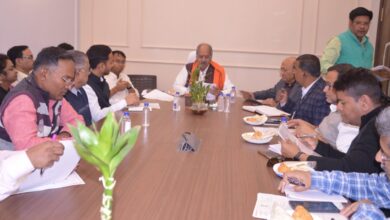 वंदे मातरम् की 150वीं वर्षगांठ पर रायपुर में ऐतिहासिक सामूहिक गायन वंदे मातरम् की 150वीं वर्षगांठ पर रायपुर में ऐतिहासिक सामूहिक गायन