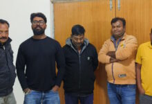 खैरागढ़ पुलिस ने मंडेलाटोला जंगल में जुआ खेलते 5 आरोपी गिरफ्तार, लाखों रुपये बरामद