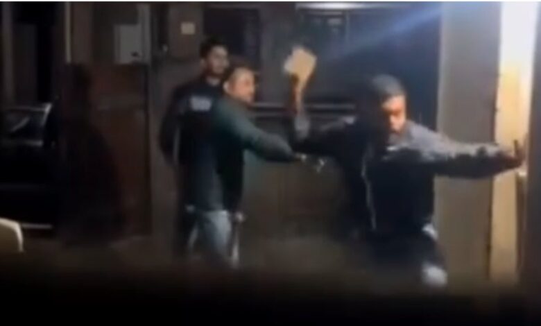 भास्कर मिश्रा के घर तोड़फोड़ और मारपीट की घटना, सैकड़ों लोग थाने पर पहुंचे भास्कर मिश्रा के घर तोड़फोड़ और मारपीट की घटना, सैकड़ों लोग थाने पर पहुंचे