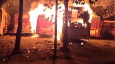 भटगांव बस स्टैंड में आग लगने से बसों में तबाही, शरारती तत्वों पर शक