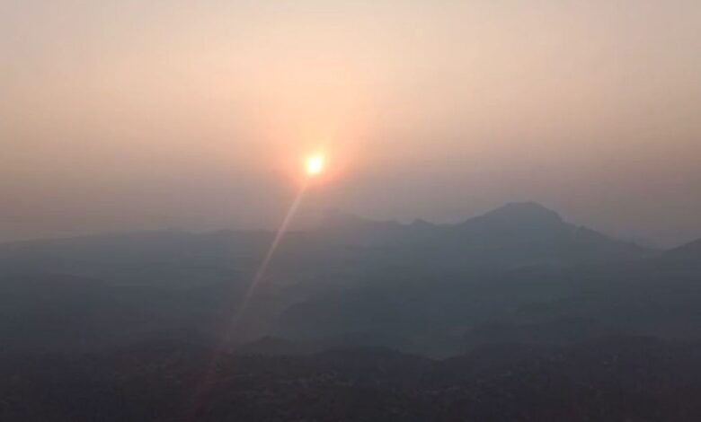 नए साल की शुरुआत पचमढ़ी में यादगार, धूपगढ़ पर पर्यटकों ने देखा सुनहरी सुबह
