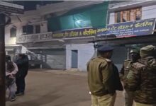 देर रात घर और दुकान पर लगातार फेंके बम, बदमाश बेखौफ