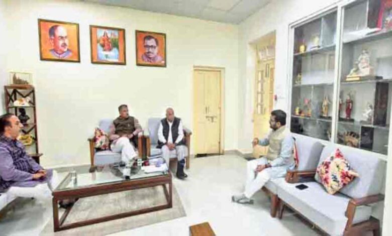 भाजपा में गुटबाजी, दोनों नेताओं को भोपाल बुलाकर दिया चेतावनी