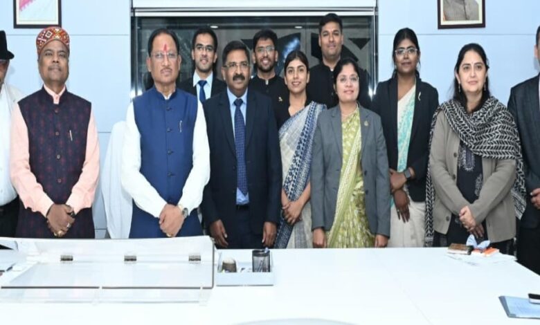 CM साय ने IFS प्रशिक्षु अधिकारियों को दिया मार्गदर्शन और शुभकामनाएं