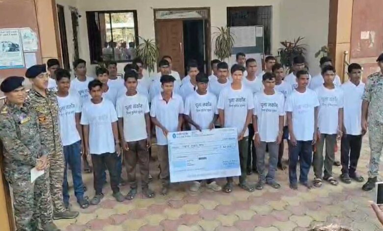 छत्तीसगढ़: 29 नक्सली ने किया आत्मसमर्पण, शांति बहाली की दिशा में बड़ी सफलता