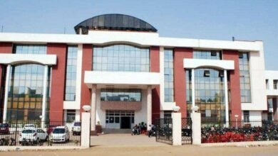 स्टाइपेंड और हॉस्टल मांगों को लेकर दंत पीजी-इंटर्न्स की हड़ताल