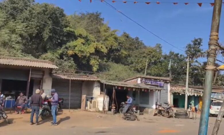 वन विभाग का सख्त रुख: 43 अतिक्रमणकारियों को दस्तावेज पेश करने का आदेश वन विभाग का सख्त रुख: 43 अतिक्रमणकारियों को दस्तावेज पेश करने का आदेश