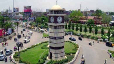 होटल में संदिग्ध विदेशी महिलाएं, चाइनीज मांझे से महिला घायल