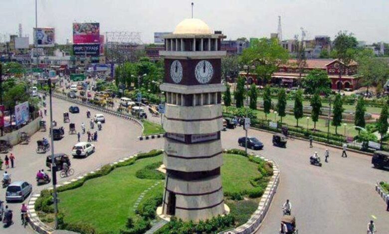 होटल में संदिग्ध विदेशी महिलाएं, चाइनीज मांझे से महिला घायल