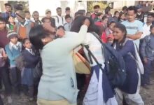 मनेंद्रगढ़ में स्कूली छात्रा से मारपीट, सड़क पर हंगामा