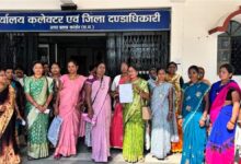 गढ़कुंडार किले में युवाओं के दो गुट भिड़े, मारपीट का वीडियो वायरल