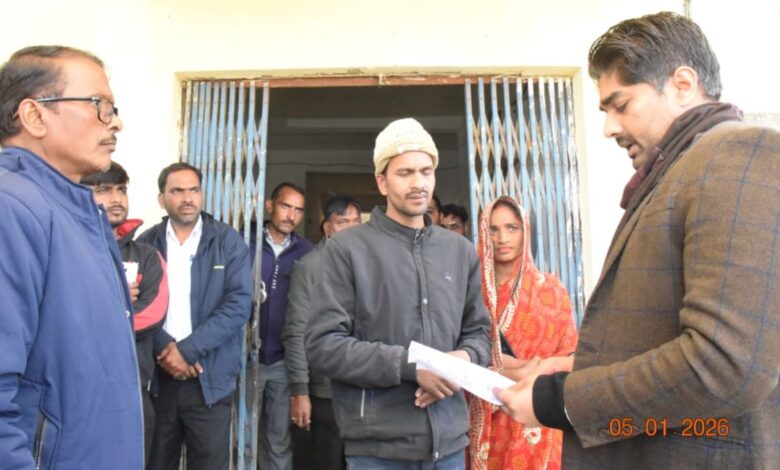 कलेक्टर के निरीक्षण से हड़कंप, तहसील सरई पर कार्रवाई कलेक्टर के निरीक्षण से हड़कंप, तहसील सरई पर कार्रवाई