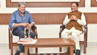मुख्यमंत्री साय से पूर्व क्रिकेट कप्तान कपिल देव ने की सौजन्य मुलाकात, खेल विकास पर हुई सार्थक चर्चा