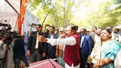 मुख्यमंत्री ने 10 रुपये की टिकट कटाकर मयाली नेचर कैंप में लिया एडवेंचर स्पोर्ट्स का आनंद