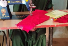 सिलाई मशीन खरीद भगवती बनी आत्मनिर्भर, प्रतिमाह 5 हजार की आय से परिवार को मिला नया संबल