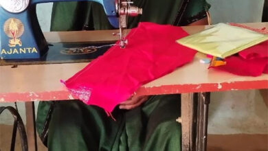 सिलाई मशीन खरीद भगवती बनी आत्मनिर्भर, प्रतिमाह 5 हजार की आय से परिवार को मिला नया संबल