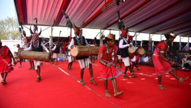राष्ट्रपति के समक्ष बास्तानार के युवाओं ने गौर नृत्य से बिखेरे अद्भुत लोक-रंग
