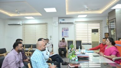 मौदहापारा में संडे बाजार में दुकान लगाने वाले प्रत्येक दुकानदार को अपना पहचान पत्र निगम को देना होगा