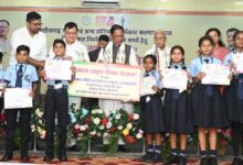 श्रमिक की बेटी डिंपल कश्यप अब संस्कार सिटी स्कूल में संवार रही अपना भविष्य