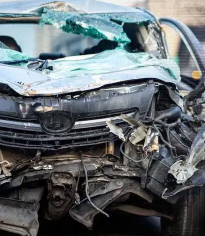 ट्रेलर को ओवरटेक करने के दौरान युवकों की कार दूसरी गाड़ी से टकराई, 2 ग्रामीणों की मौत, 5 घायल ट्रेलर को ओवरटेक करने के दौरान युवकों की कार दूसरी गाड़ी से टकराई, 2 ग्रामीणों की मौत, 5 घायल