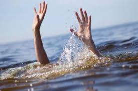 तालाब में डूबी 13 साल की बच्ची, गोताखोरों की टीम तलाश में जुटी