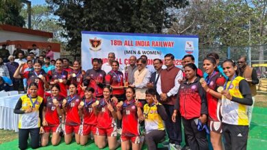 दपूमरे की महिला हैंडबॉल टीम ने वाराणसी में 18वीं अभा अंतर रेलवे हैंडबॉल प्रतियोगिता में जीता स्वर्ण पदक