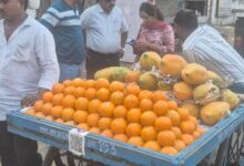 कुशालपुर चौक के पास गंदगी, दुकान व ठेला संचालकों पर जुर्माना