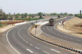 सुगम यातायात और फास्ट ट्रैफिक के लिए बीते दो वर्षों में 15 फोर-लेन सड़कों के लिए 644.18 करोड़ स्वीकृत