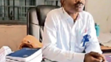 सरकारी हायर सेकेंडरी स्कूल में शिक्षक ने बांटे बाइबिल की प्रति, कारण बताओ नोटिस जारी