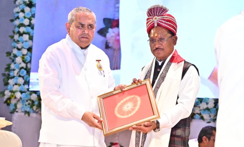 विधानसभा के सदस्यों के लिए ब्रह्मा भोजन का आयोजन सुंदर और प्रेरणादायी परंपरा : मुख्यमंत्री साय विधानसभा के सदस्यों के लिए ब्रह्मा भोजन का आयोजन सुंदर और प्रेरणादायी परंपरा : मुख्यमंत्री साय